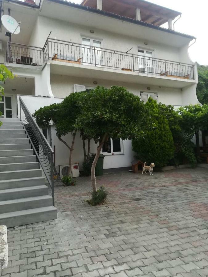 Luca Apartment เซนญ์ ภายนอก รูปภาพ