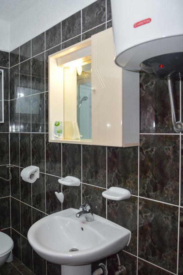 Luca Apartment เซนญ์ ภายนอก รูปภาพ